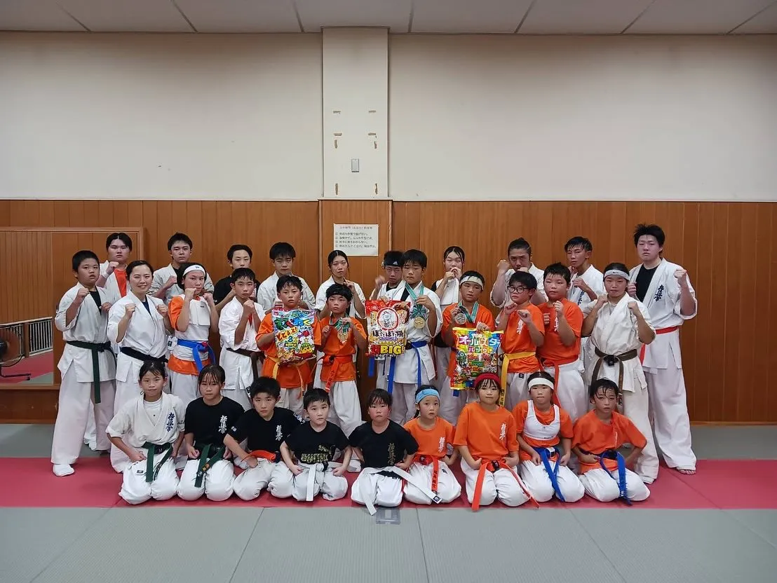 昨日の稽古の際に道場表彰を行いました😊