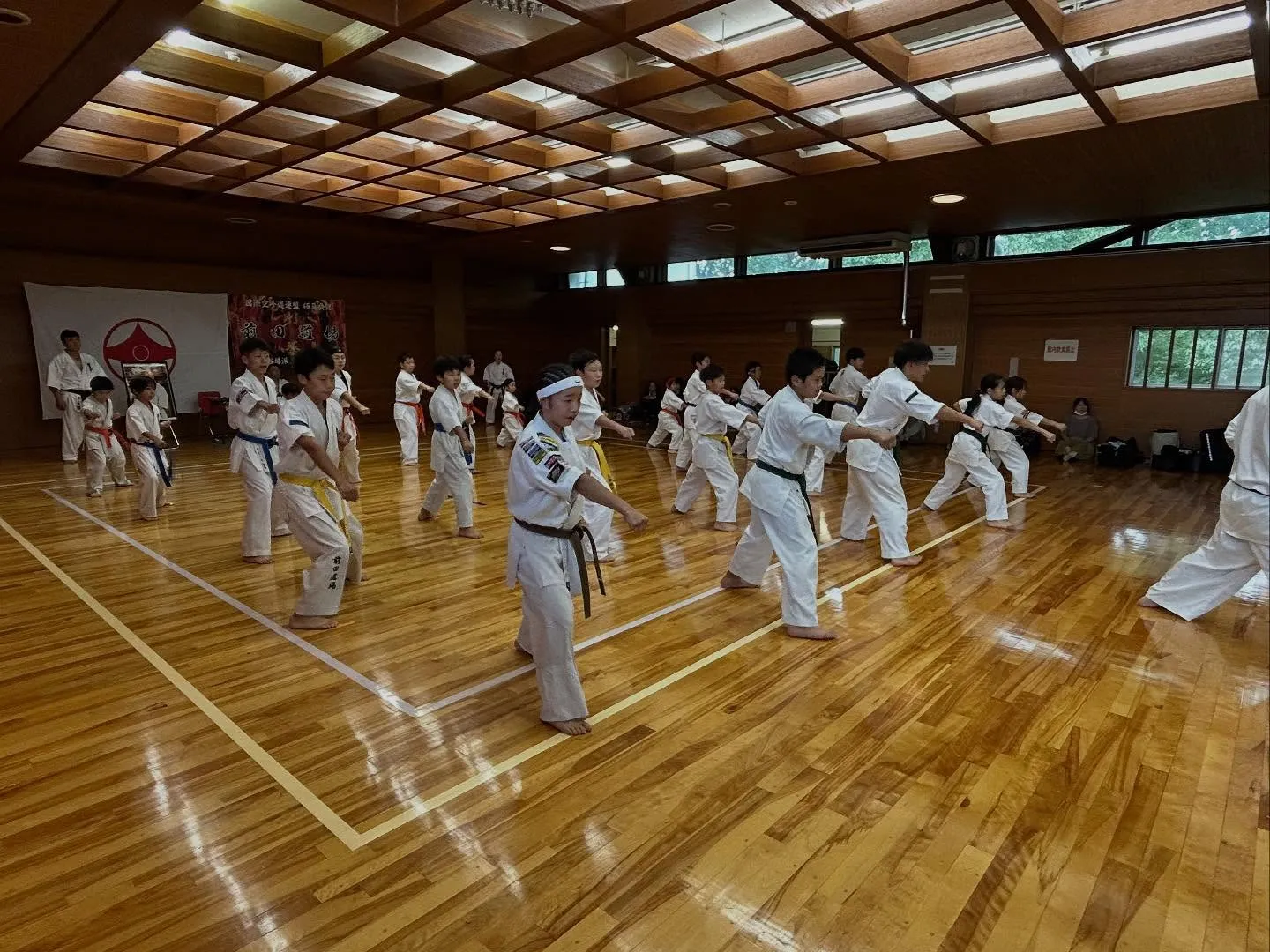 先日秋季昇級審査会を行いました✨